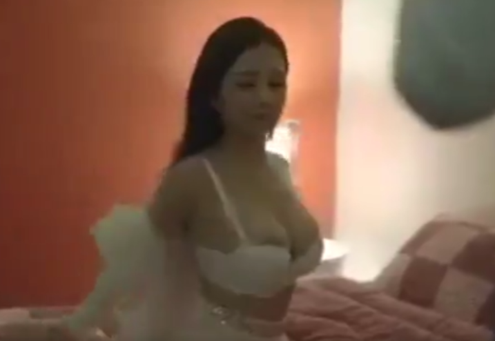 Mamih Cantik Belasteran Indo Mesir Viral Masih Rapet Doyan Rudal Indo Yang Gede Dan Panjang