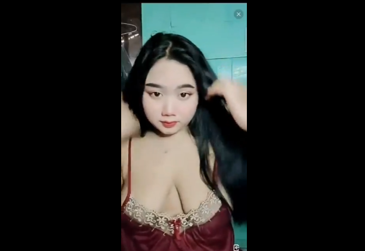 Peramugari Cantik Kebaya Putih Viral Pulang Terbah Langsung Ngelayanin Gadun Rudal Gede